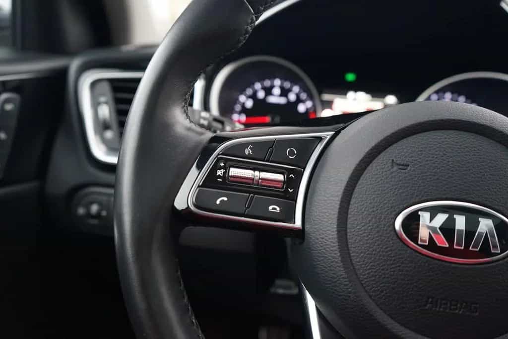 Kia Ceed 1.4 T-GDI Platinum Edition LED Panorama DAB 01/2020-photo-13