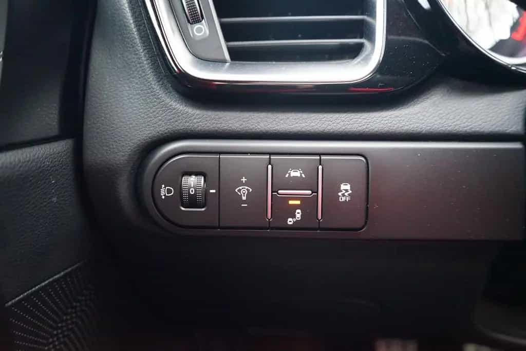 Kia Ceed 1.4 T-GDI Platinum Edition LED Panorama DAB 01/2020-photo-26