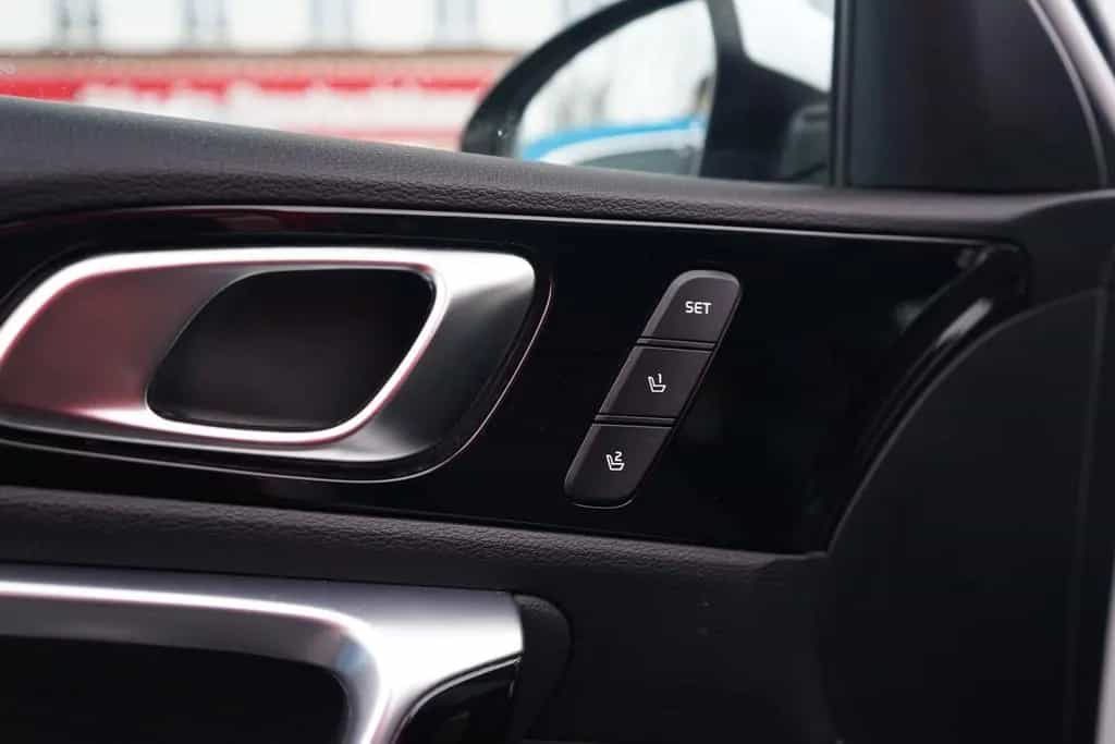 Kia Ceed 1.4 T-GDI Platinum Edition LED Panorama DAB 01/2020-photo-29