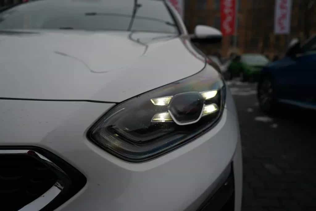 Kia Ceed 1.4 T-GDI Platinum Edition LED Panorama DAB 01/2020-photo-32