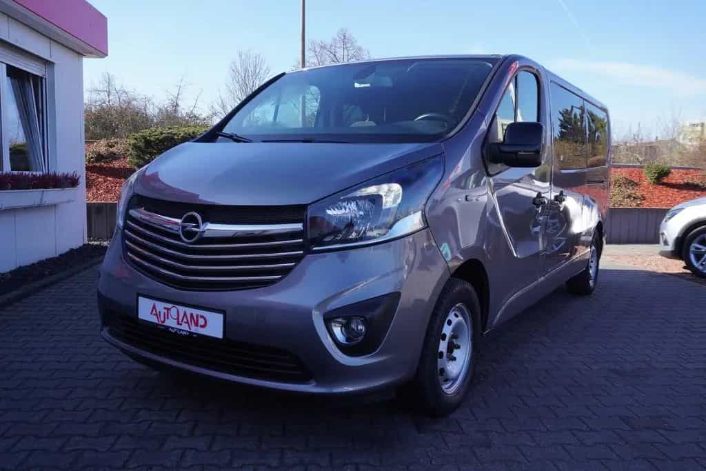 Opel Vivaro B Kombi 1.6 Biturbo Klima AHK PDC USB 11/2017-photo-1