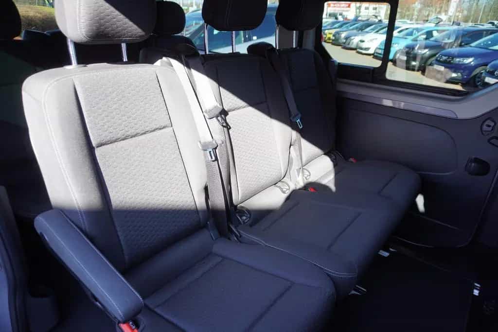 Opel Vivaro B Kombi 1.6 Biturbo Klima AHK PDC USB 11/2017-photo-10