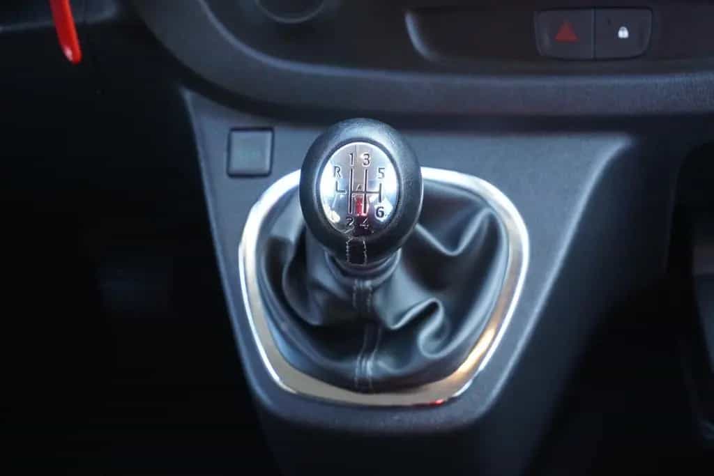 Opel Vivaro B Kombi 1.6 Biturbo Klima AHK PDC USB 11/2017-photo-13