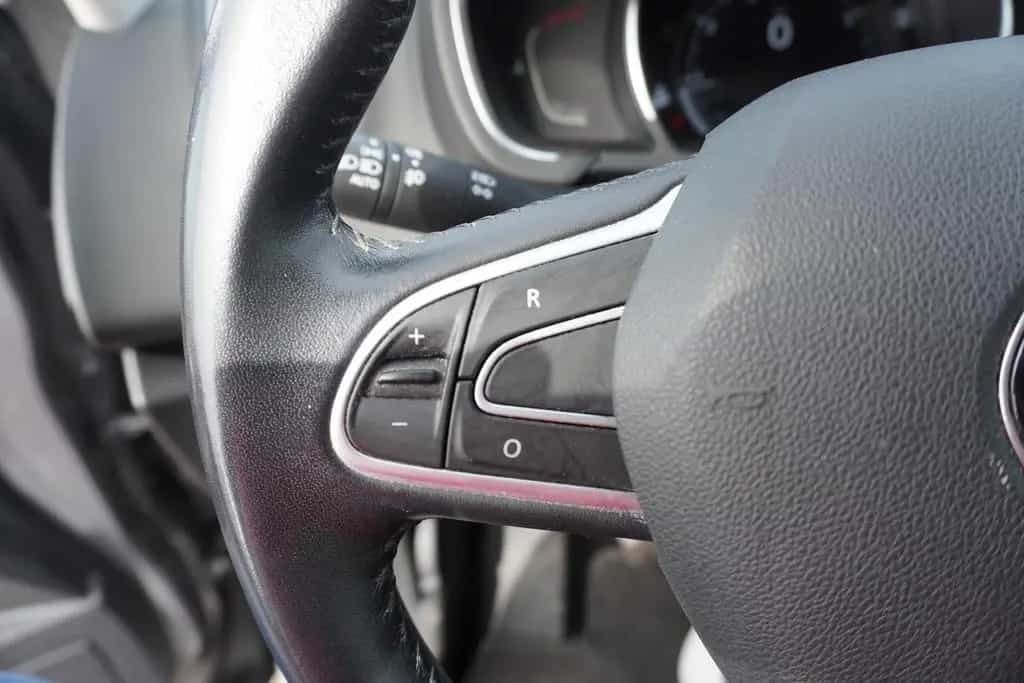 Renault Scenic IV 1.3 TCe Navi Kamera Sitzheizung 01/2019-photo-17