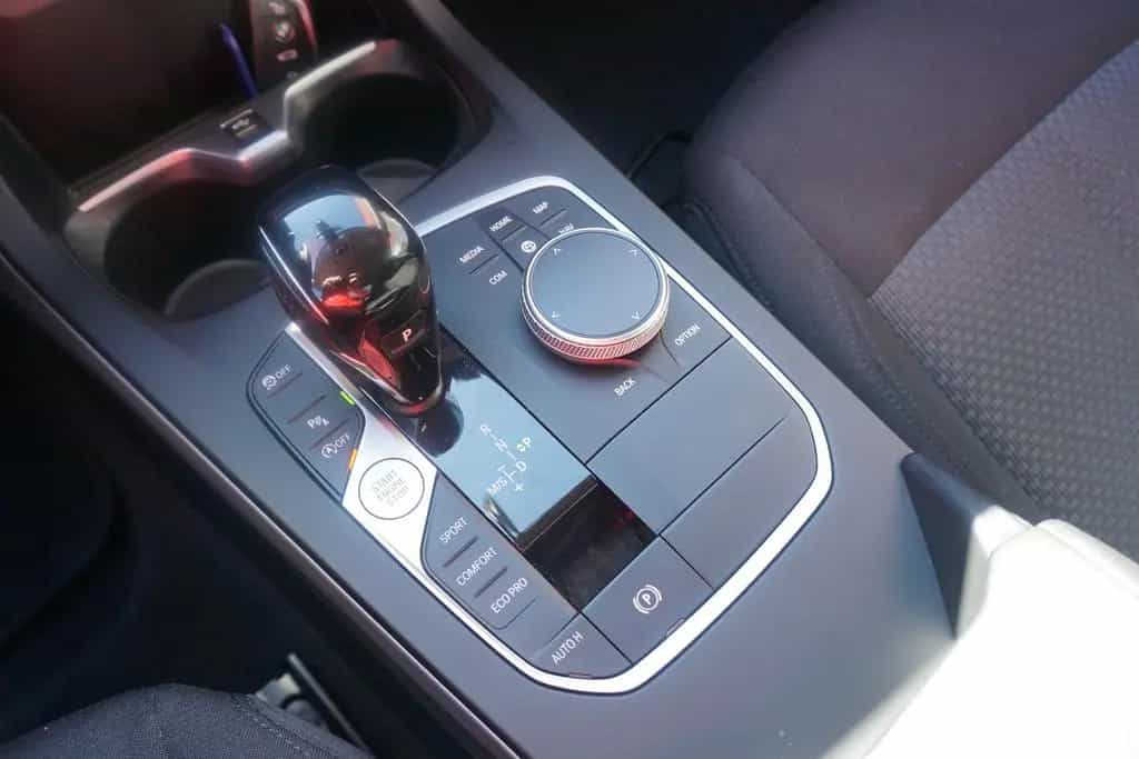 BMW 116 i Advantage Aut. LED Navi Virtual Cockpit PDC 10/2022-photo-18