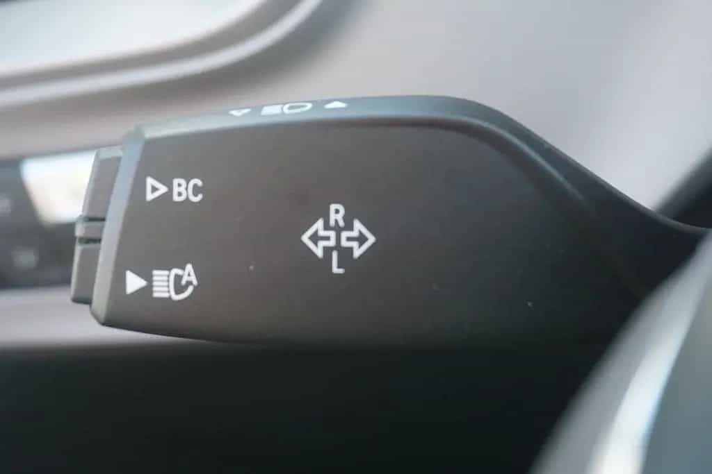 BMW 116 i Advantage Aut. LED Navi Virtual Cockpit PDC 10/2022-photo-21