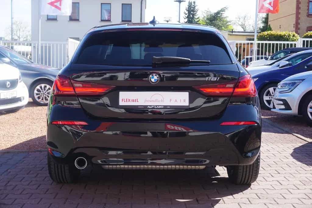 BMW 116 i Advantage Aut. LED Navi Virtual Cockpit PDC 10/2022-photo-3