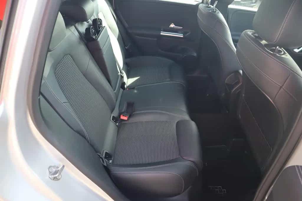 Mercedes-Benz B 180 B180 Progressive LED Navi Tempomat Sitzheizung 12/2019-photo-31