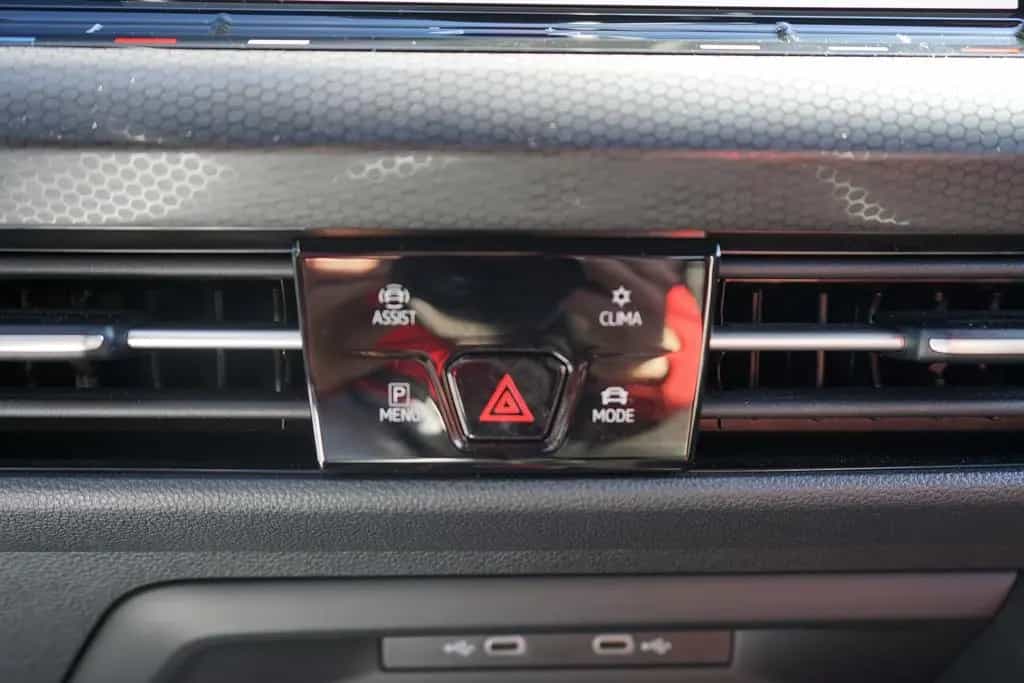 Volkswagen Golf VIII 2.0 GTI DSG LED ACC Leder Standheizung 03/2021-photo-36