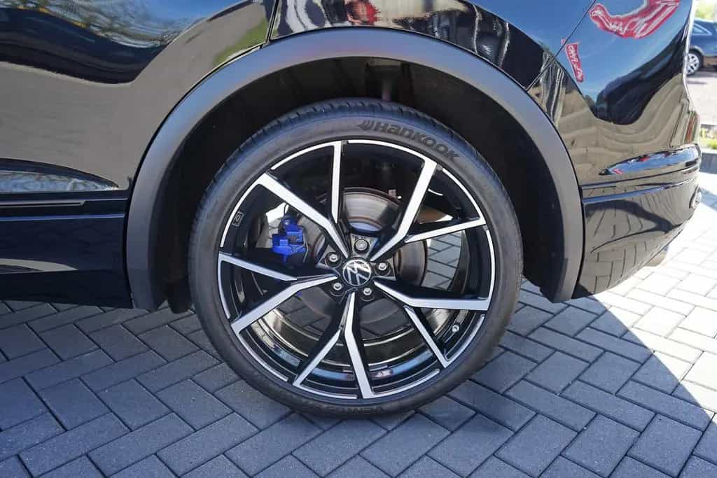 Volkswagen Tiguan R 2.0 TSI DSG 4M Akrapovic 21Z  360° AHK 05/2021-photo-11