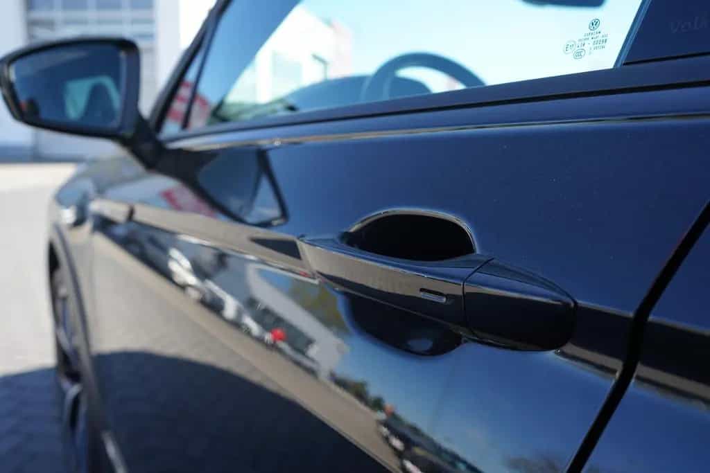 Volkswagen Tiguan R 2.0 TSI DSG 4M Akrapovic 21Z  360° AHK 05/2021-photo-18