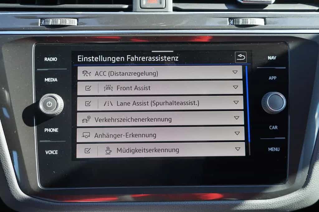 Volkswagen Tiguan R 2.0 TSI DSG 4M Akrapovic 21Z  360° AHK 05/2021-photo-33