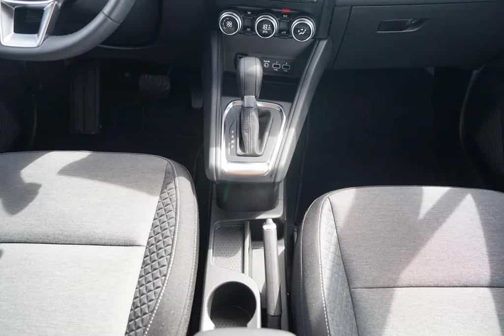 Renault Captur II 1.3 TCE M-Hybrid Evolution EDC LED 06/2023-photo-20