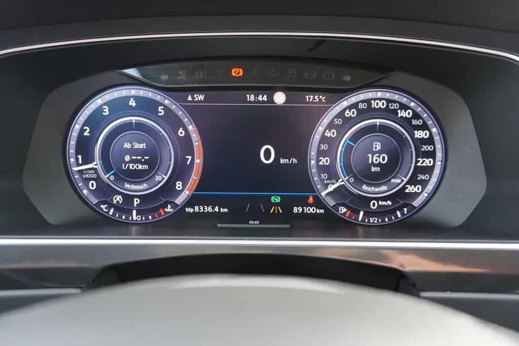 Volkswagen Tiguan 2.0 TSI Highline 4Motion LED Navi Head-Up 01/2017-photo-21