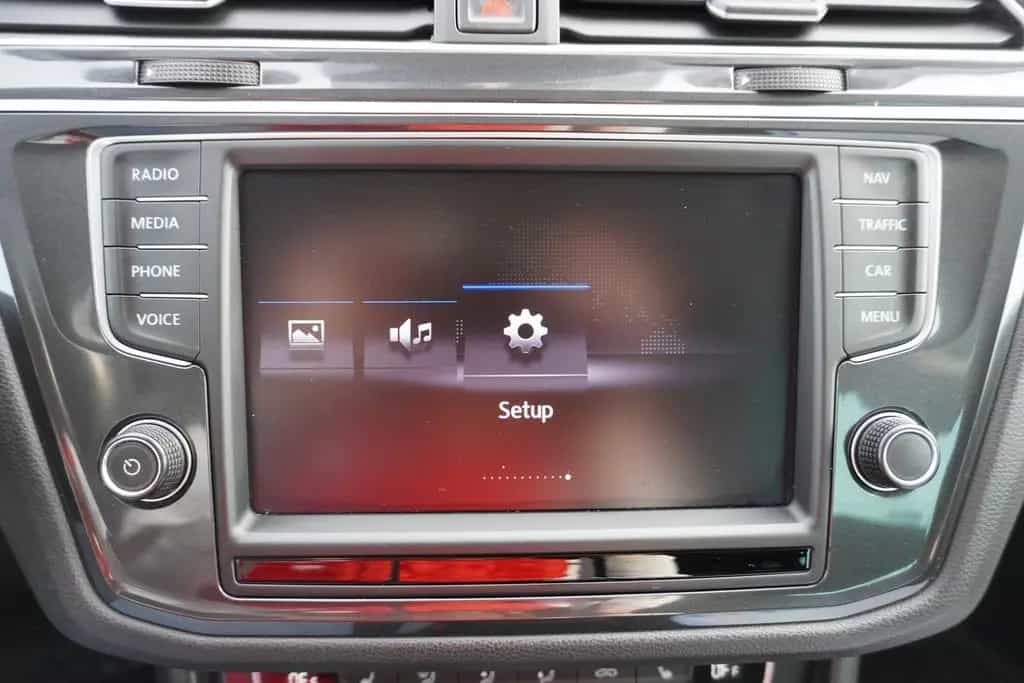 Volkswagen Tiguan 2.0 TSI Highline 4Motion LED Navi Head-Up 01/2017-photo-24