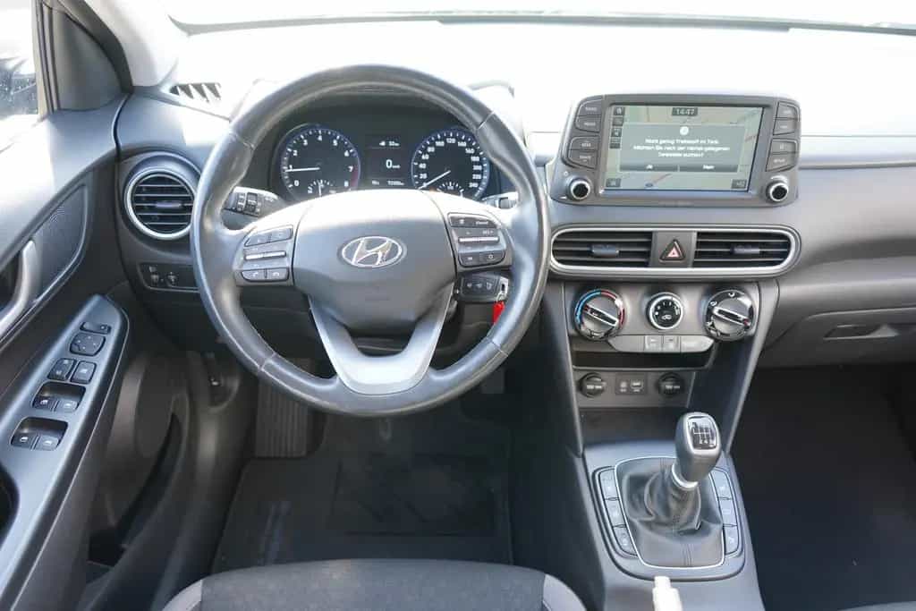 Hyundai KONA 1.0 T-GDI Trend Navi Sitzheizung Kamera DAB 02/2018-photo-12