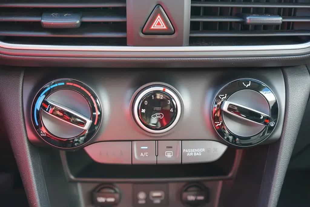 Hyundai KONA 1.0 T-GDI Trend Navi Sitzheizung Kamera DAB 02/2018-photo-17