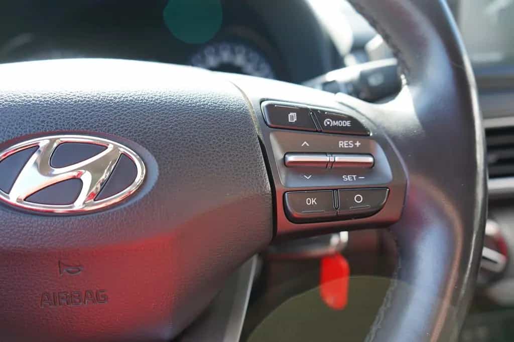 Hyundai KONA 1.0 T-GDI Trend Navi Sitzheizung Kamera DAB 02/2018-photo-26