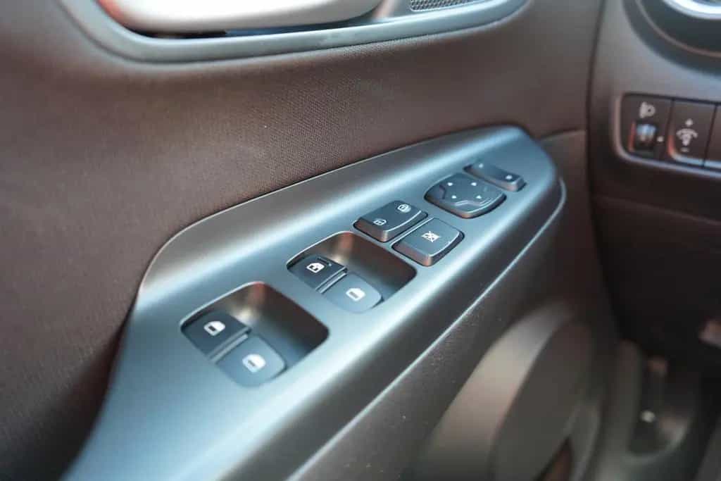 Hyundai KONA 1.0 T-GDI Trend Navi Sitzheizung Kamera DAB 02/2018-photo-30