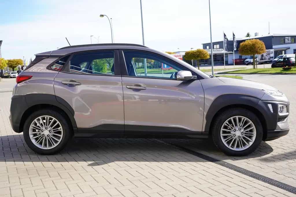 Hyundai KONA 1.0 T-GDI Trend Navi Sitzheizung Kamera DAB 02/2018-photo-6
