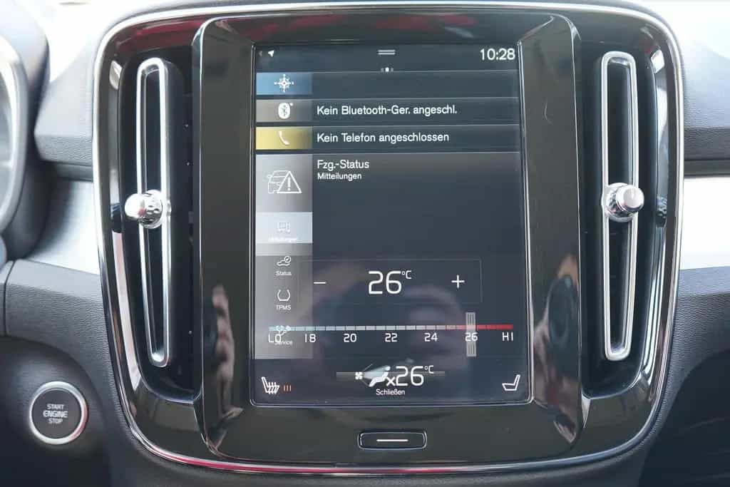 Volvo XC40 2.0 Momentum AWD LED Navi Digitales Cockpit 09/2018-photo-16