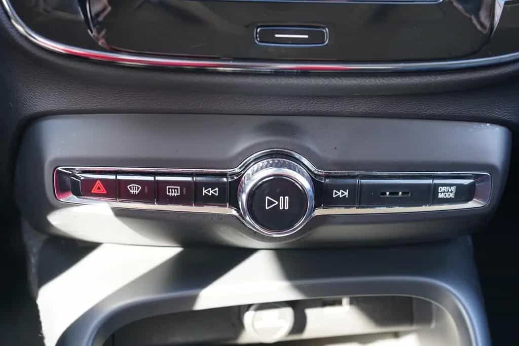 Volvo XC40 2.0 Momentum AWD LED Navi Digitales Cockpit 09/2018-photo-20