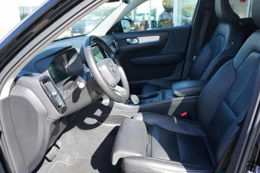 Volvo XC40 2.0 Momentum AWD LED Navi Digitales Cockpit 09/2018-photo-33