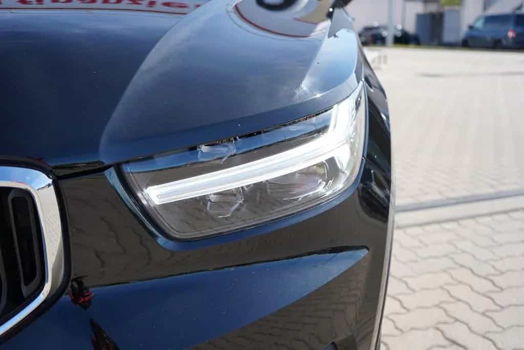 Volvo XC40 2.0 Momentum AWD LED Navi Digitales Cockpit 09/2018-photo-42