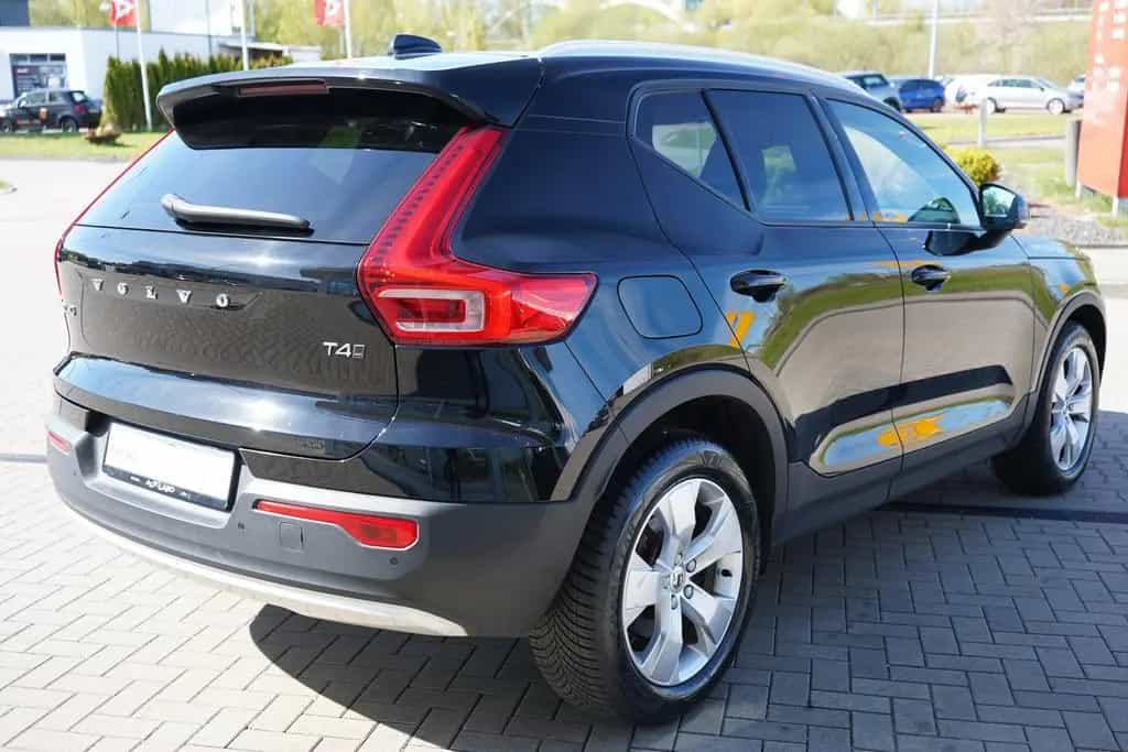 Volvo XC40 2.0 Momentum AWD LED Navi Digitales Cockpit 09/2018-photo-5