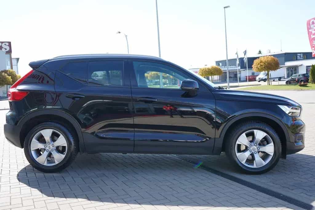 Volvo XC40 2.0 Momentum AWD LED Navi Digitales Cockpit 09/2018-photo-6