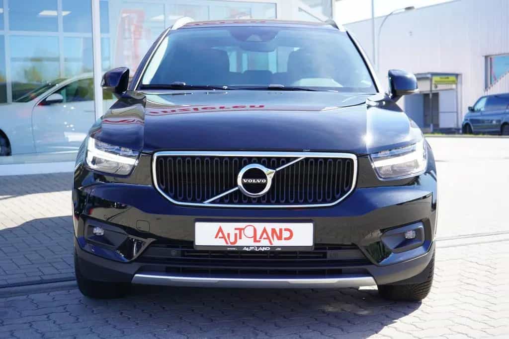 Volvo XC40 2.0 Momentum AWD LED Navi Digitales Cockpit 09/2018-photo-8