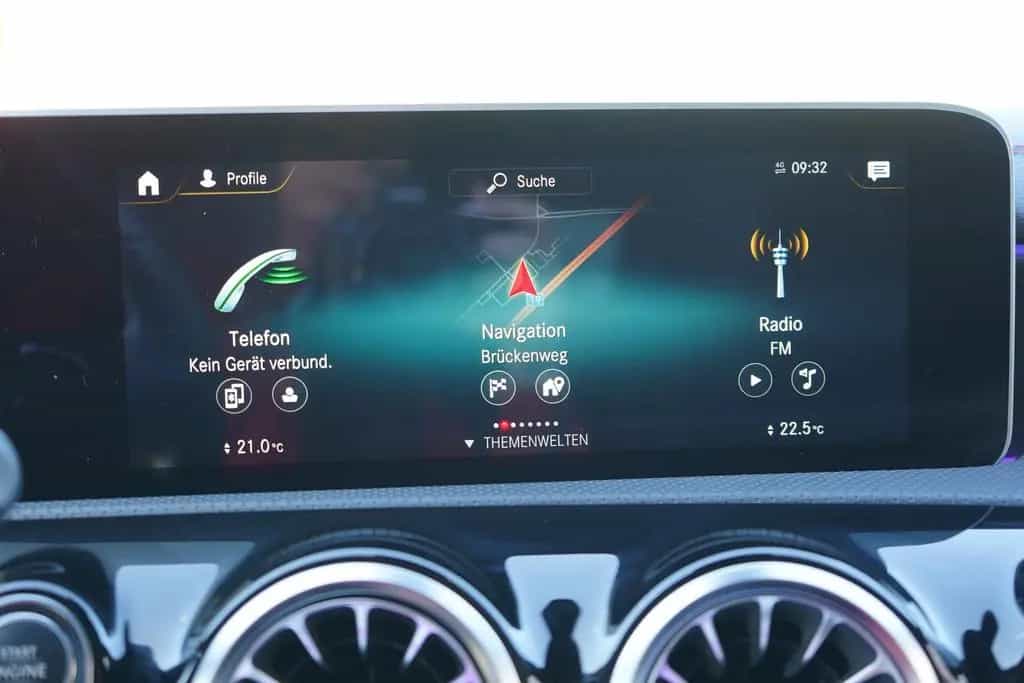 Mercedes-Benz CLA 200 AMG Line LED Klimaaut. Navi Burmester 06/2020-photo-13