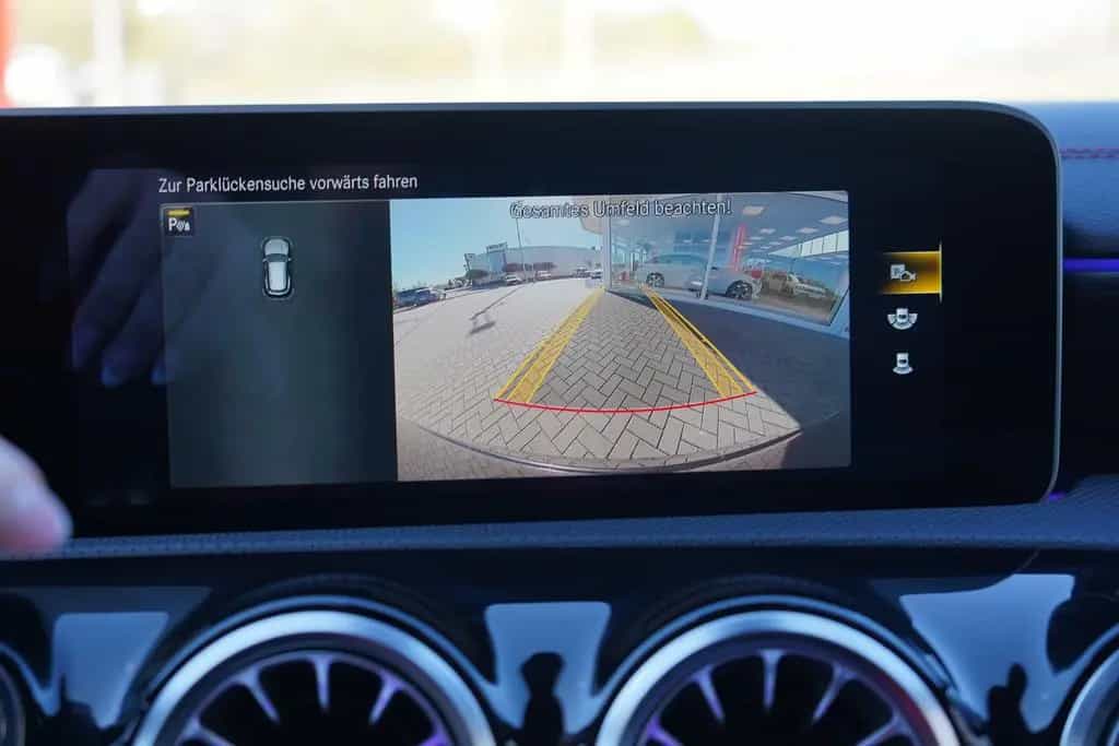 Mercedes-Benz CLA 200 AMG Line LED Klimaaut. Navi Burmester 06/2020-photo-17