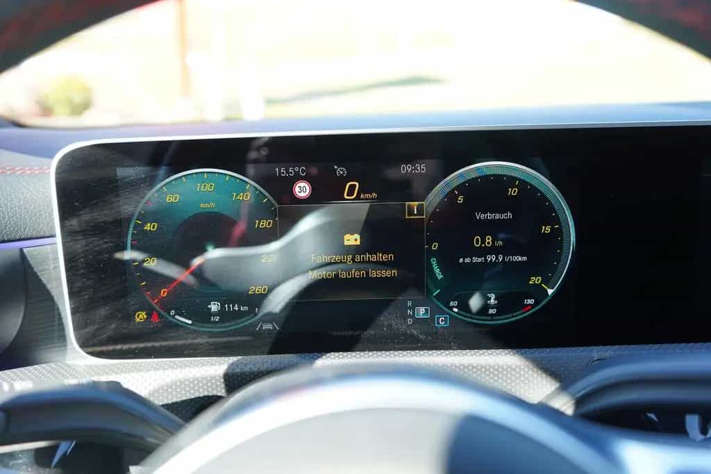 Mercedes-Benz CLA 200 AMG Line LED Klimaaut. Navi Burmester 06/2020-photo-25