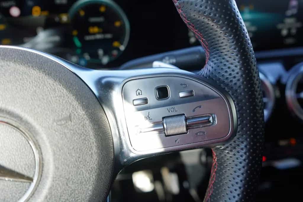Mercedes-Benz CLA 200 AMG Line LED Klimaaut. Navi Burmester 06/2020-photo-29