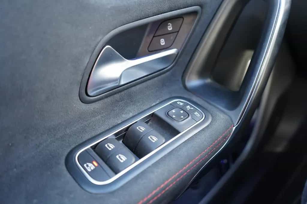 Mercedes-Benz CLA 200 AMG Line LED Klimaaut. Navi Burmester 06/2020-photo-33