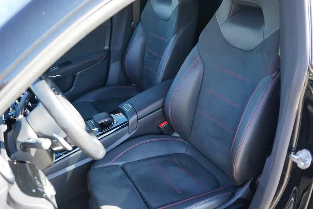Mercedes-Benz CLA 200 AMG Line LED Klimaaut. Navi Burmester 06/2020-photo-42