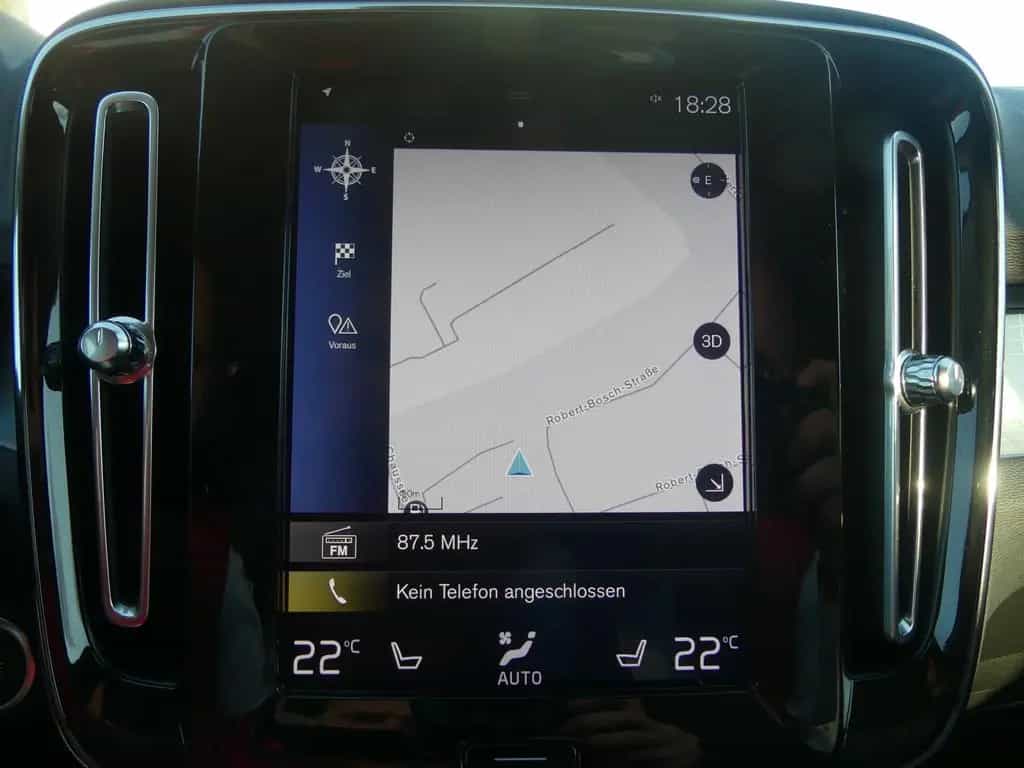 Volvo XC40 XC 40 D3 Momentum LED Navi Teilleder AHK Kamera 04/2019-photo-12
