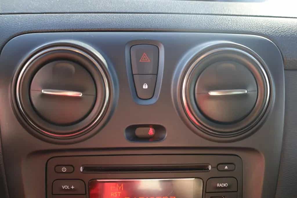 Dacia Lodgy 1.6 SCe 100 Essential 7-Sitze Klimaanlage 10/2018-photo-11