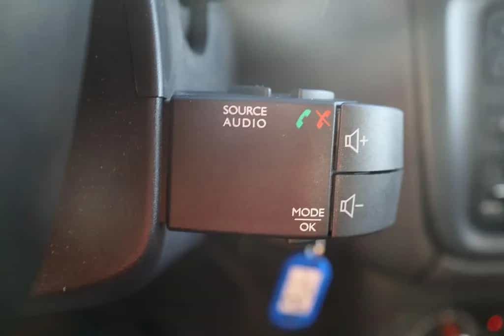 Dacia Lodgy 1.6 SCe 100 Essential 7-Sitze Klimaanlage 10/2018-photo-20