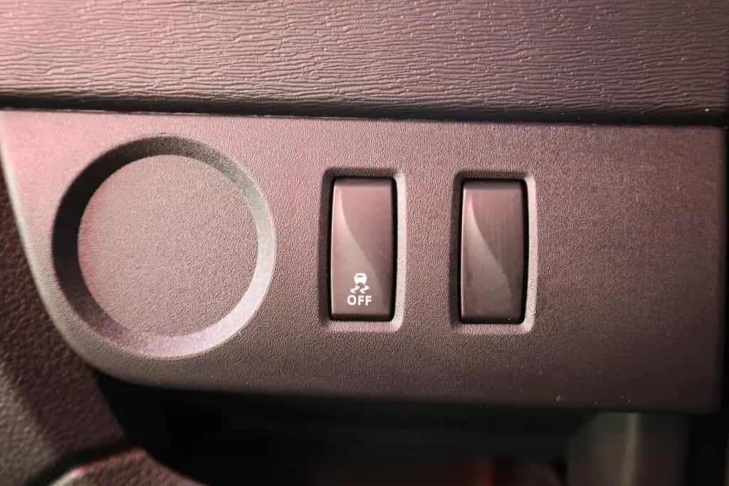 Dacia Lodgy 1.6 SCe 100 Essential 7-Sitze Klimaanlage 10/2018-photo-23