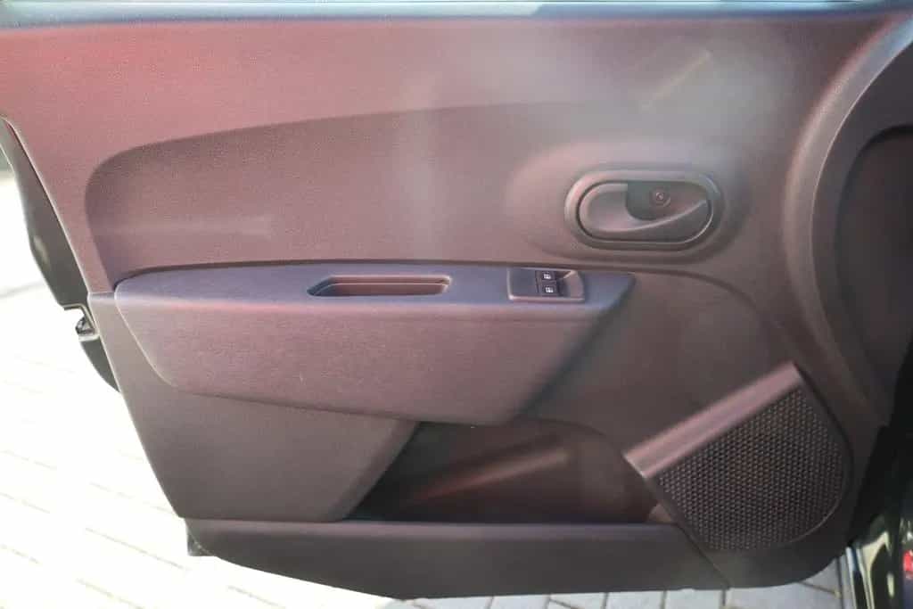 Dacia Lodgy 1.6 SCe 100 Essential 7-Sitze Klimaanlage 10/2018-photo-24