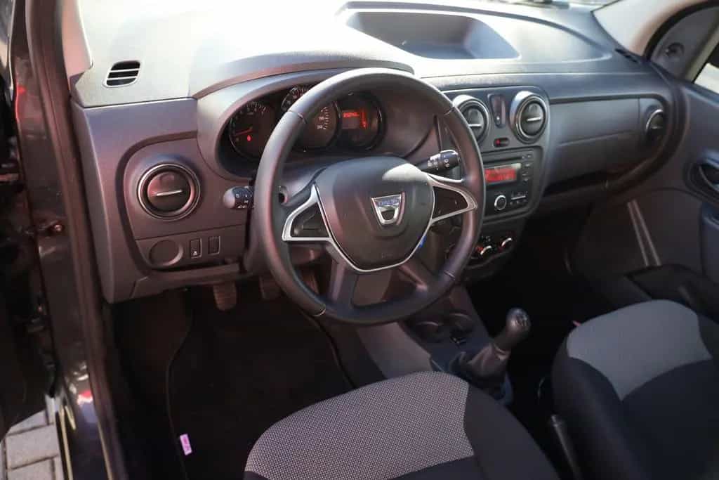 Dacia Lodgy 1.6 SCe 100 Essential 7-Sitze Klimaanlage 10/2018-photo-7
