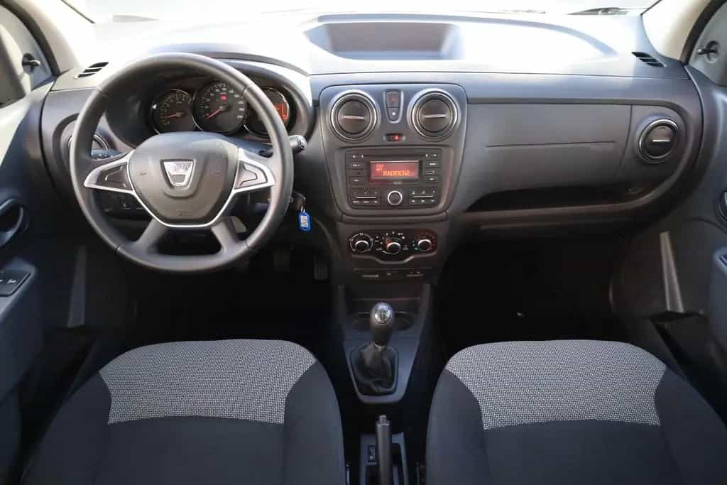 Dacia Lodgy 1.6 SCe 100 Essential 7-Sitze Klimaanlage 10/2018-photo-8
