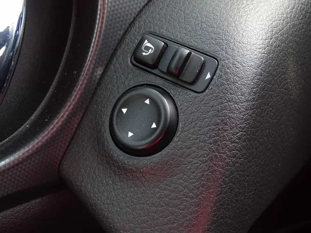 Nissan Qashqai 1.6 DIG-T N-Connecta Navi Panorama AHK 06/2018-photo-22