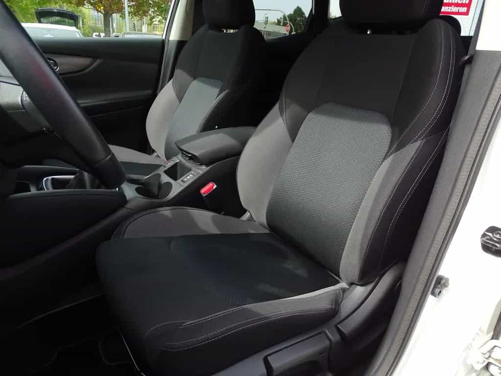Nissan Qashqai 1.6 DIG-T N-Connecta Navi Panorama AHK 06/2018-photo-24