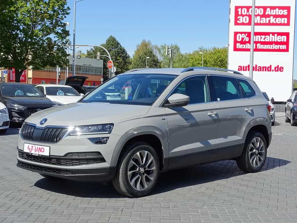 Skoda Karoq 1.5 16V TSI Clever LED 4x Sitzheizung DAB 10/2021-photo-1