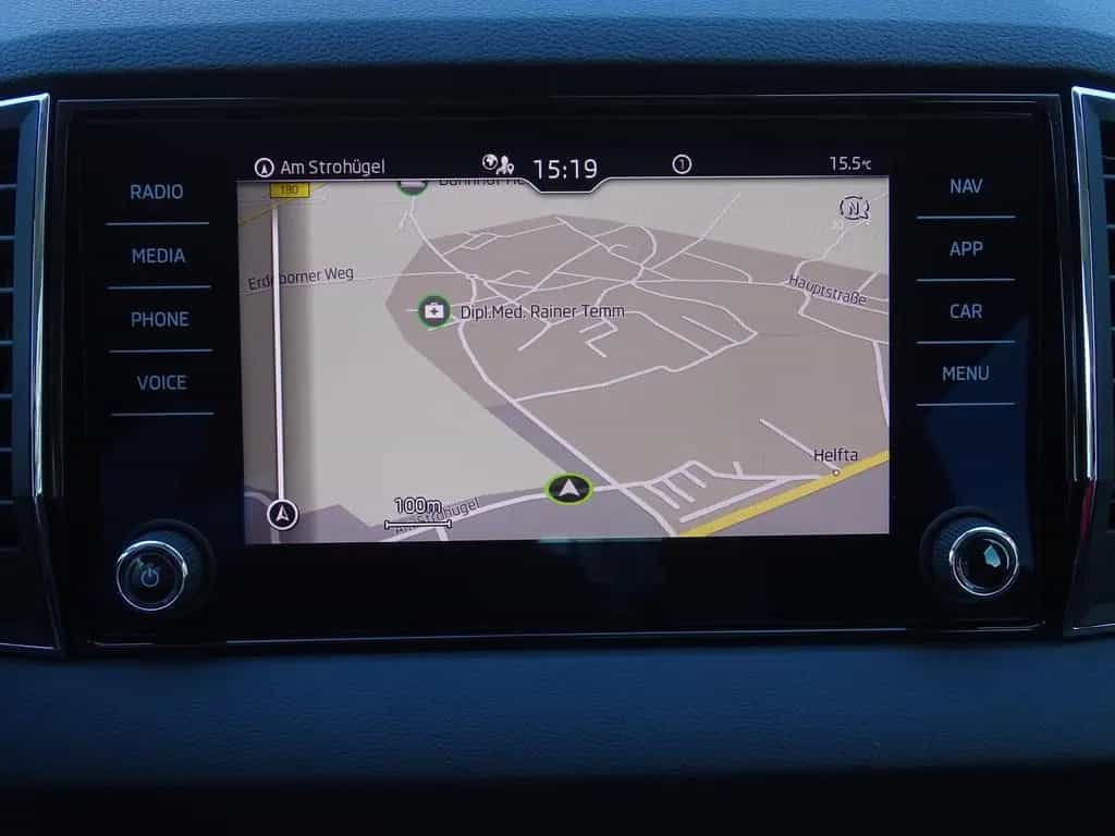Skoda Karoq 1.5 16V TSI Clever LED 4x Sitzheizung DAB 10/2021-photo-10