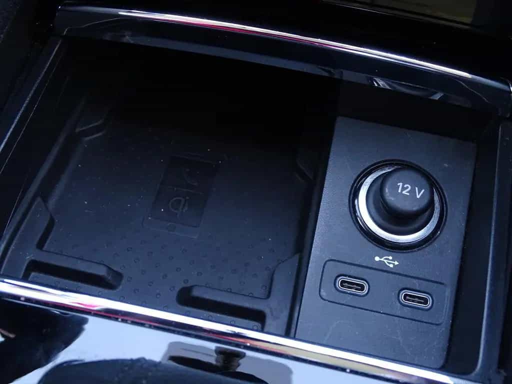 Skoda Karoq 1.5 16V TSI Clever LED 4x Sitzheizung DAB 10/2021-photo-13
