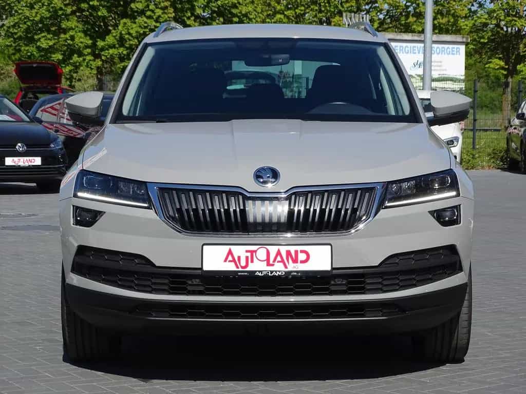 Skoda Karoq 1.5 16V TSI Clever LED 4x Sitzheizung DAB 10/2021-photo-6